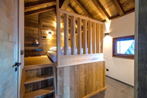 Comlex of 3 chalets