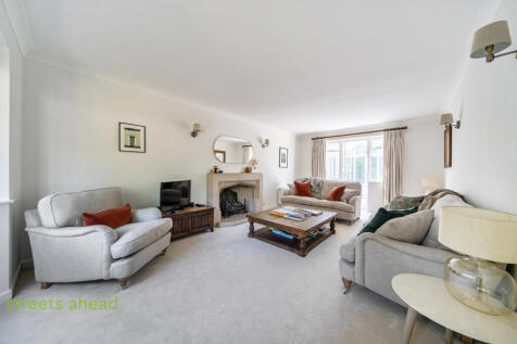 Ballards Way, South Croydon, CR2. 4 bedroom detached house for sale