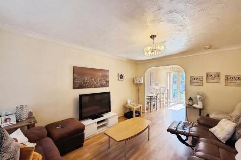 Lascelles Drive, Pontprennau, Cardiff, CF23 photo 3