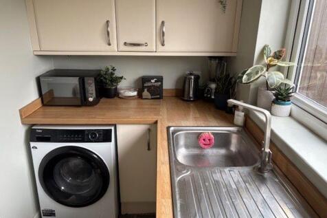 51 Church Road North Ferriby, HU14 4AA photo 5