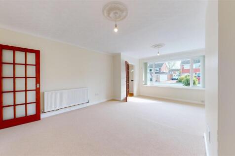 72 The Clayfields Living Room.jpg