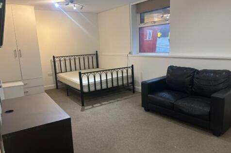 Flat 2, 53 Rockingham Street photo 3