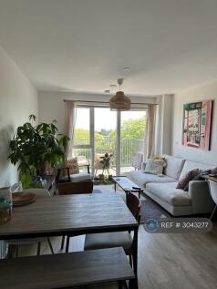 1-bed flat on Niemann Court, London, N7, £2,380/mo