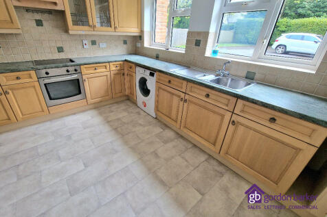 Vicarage Road, Verwood, Dorset, BH31 photo 4