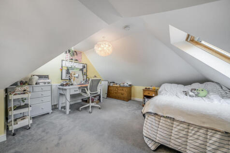 1385074-4-6925cc9...