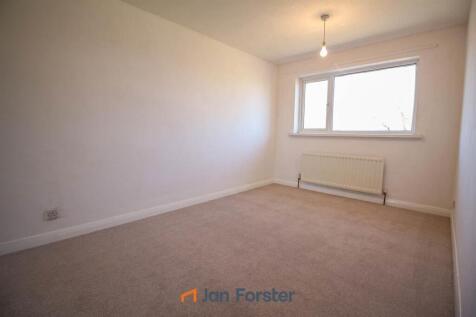 Hersham Close, Newcastle Upon Tyne photo 4