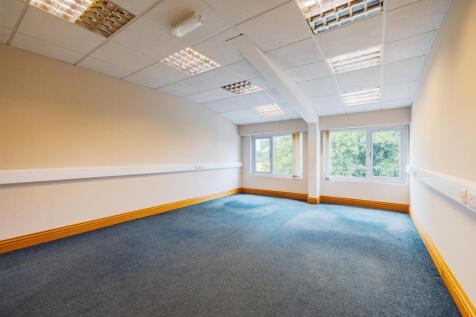 Oaktree Business Centre-9.jpg