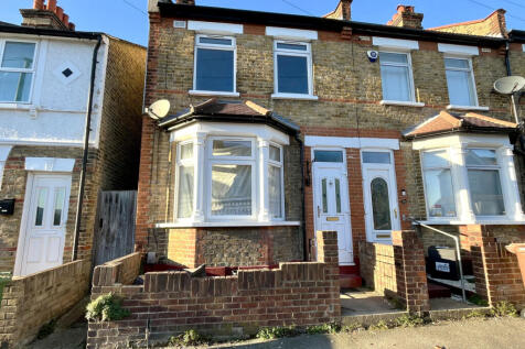 2 bed end terrace to rent Oxford Road, Sidcup DA1