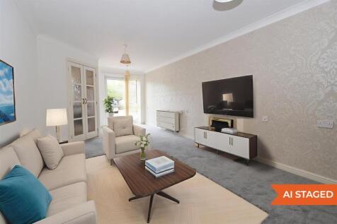 Lounge-Diner - STAGED.jpg