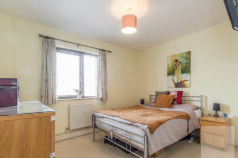 Clarence Row, Gravesend, DA12 photo 5