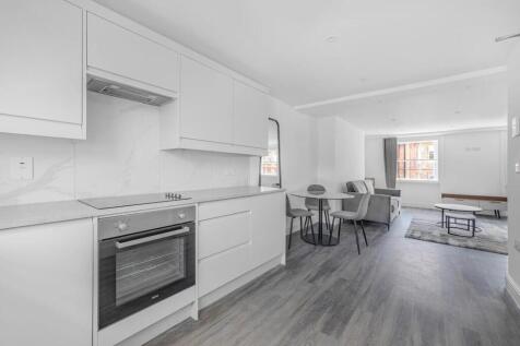 Queensway, Bayswater photo 3