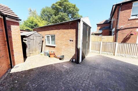 Court Yard Rear Garden.jpg