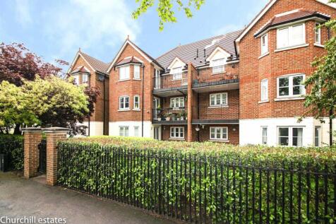 London, E12 - property photo