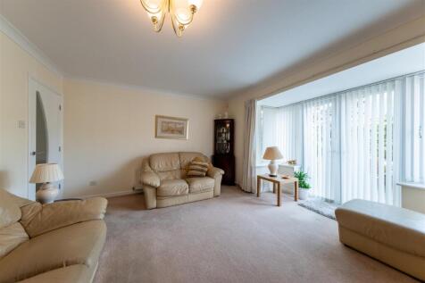 14 Trafalgar Close-011.JPG