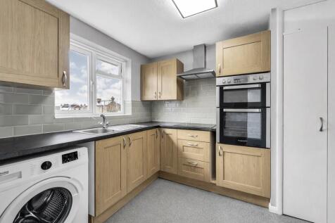 5 Canterbury Kitc...