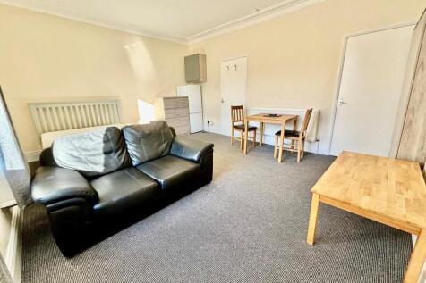 South Road living room 1.jpg