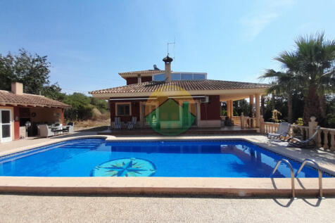 4 Bedroom Detached For Sale-TOT20-1