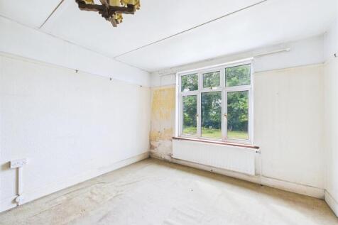 3-bedroom detached bungalow  (4).jpg