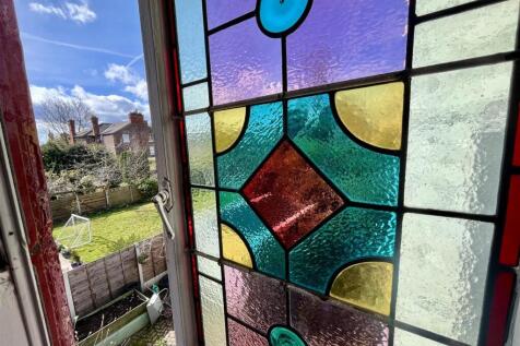 Leaded Window Feature