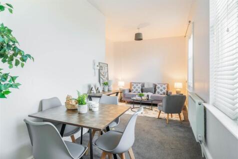 Living Room.jpg
