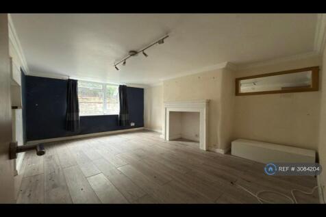 Bicester Road, Aylesbury, HP19 photo 3