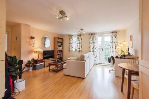 Lounge/Kitchen