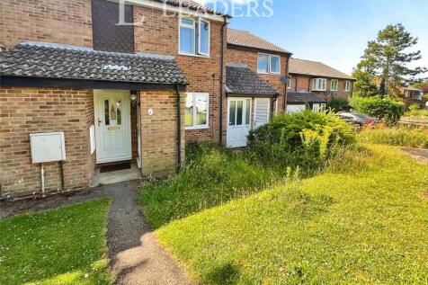 Waterlooville, PO8 - property photo