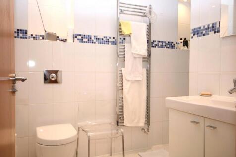 En Suite Bathroom