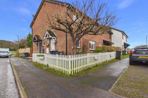 CAM02536G0-PR0060-STILL010