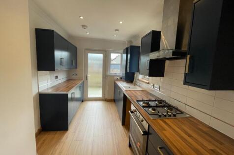 Furniss Avenue, Rosyth, KY11 photo 2