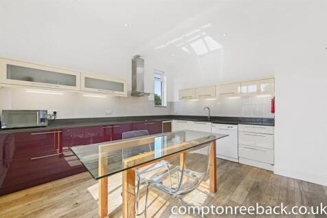 CR - Walm Lane - Kitchen (2).jpg