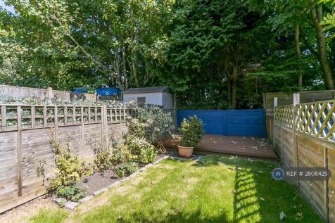 Back Of House / Garden