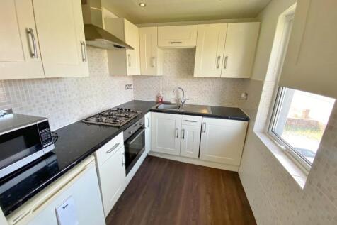 St Leonards Road East, Lytham St. Annes photo 3