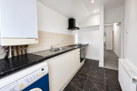 Albany Road, Earlsdon - Kitchen