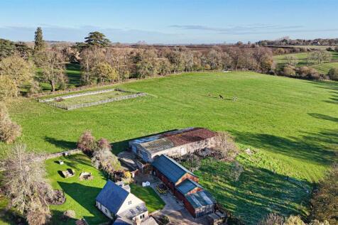 Barn for Conversion, Church End, Leckhampstead (dr