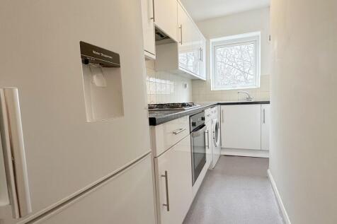 Flat C, 14 Gregory Boulevard photo 3