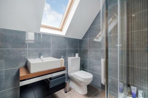 En suite shower room