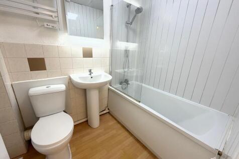 Eden Roc, Percy Road, BH5 photo 3