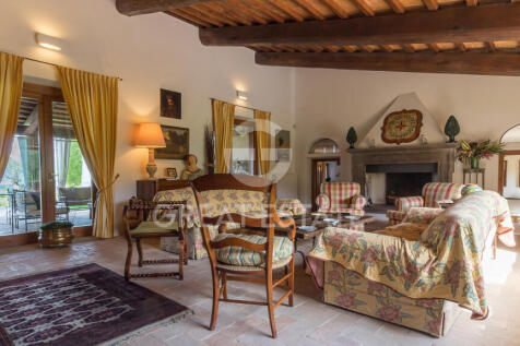 Interno