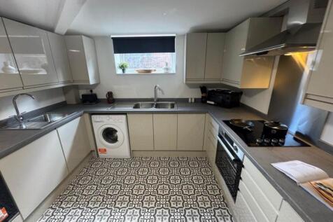 Cambrian Terrace, Beeston, Leeds photo 3