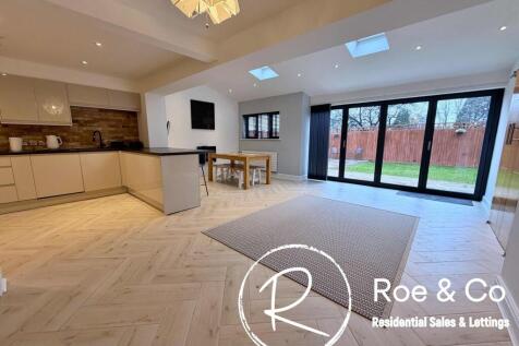 Kitchen/diner/family room