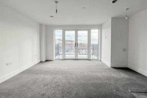 Living Room / Kitchen