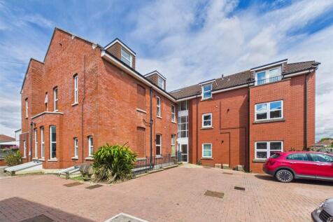 11 - One-Bedroom Flat.jpg