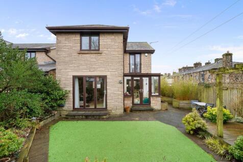 9 Tower Court External-10.jpg