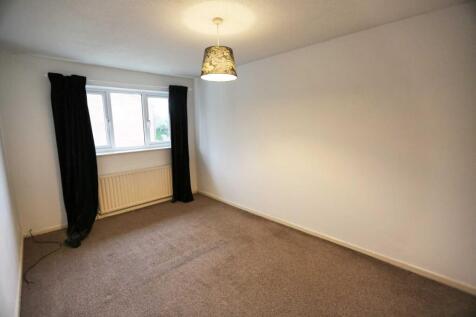 Priory Drive, Macclesfield photo 4