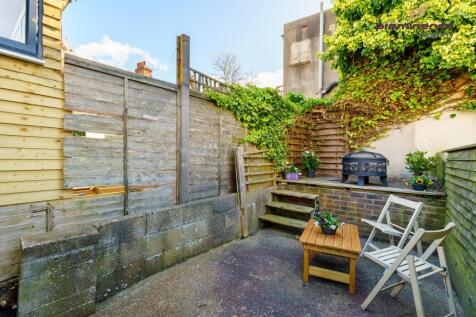 Shanklin Road-9_lge