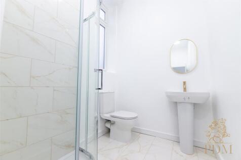 Bank Apartments Peveril St Nottingham NG7 4AH