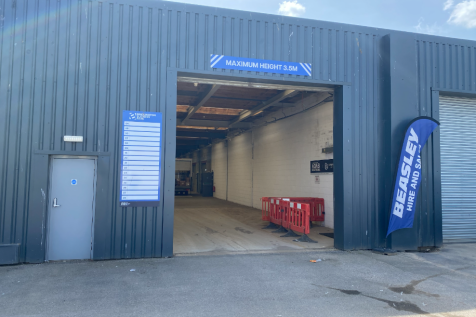 Light Industrial to rent Image 3