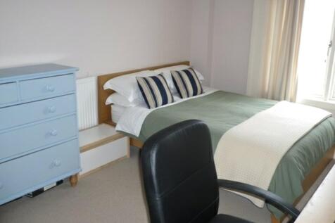 2-bed flat on Whiteladies Road (F2), Flat 2, Clifton, Bristol, BS8, £1,790/mo