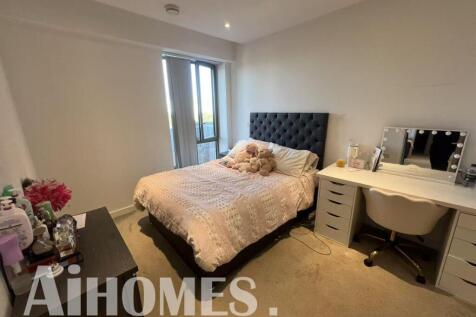LC219365B, 4 Hulme Street, Salford, Manchester photo 3